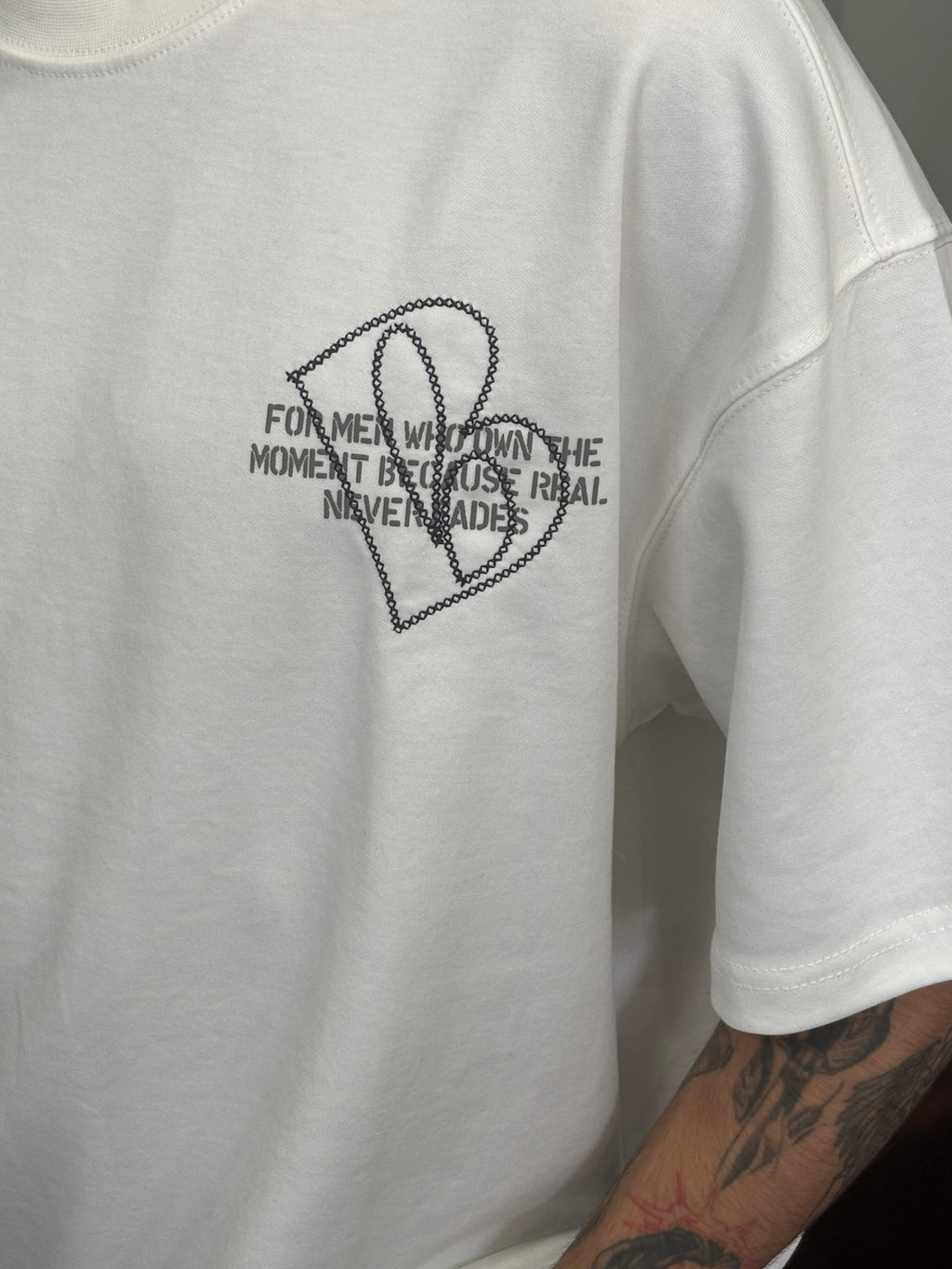 B Nakışlı Oversize Tshirt