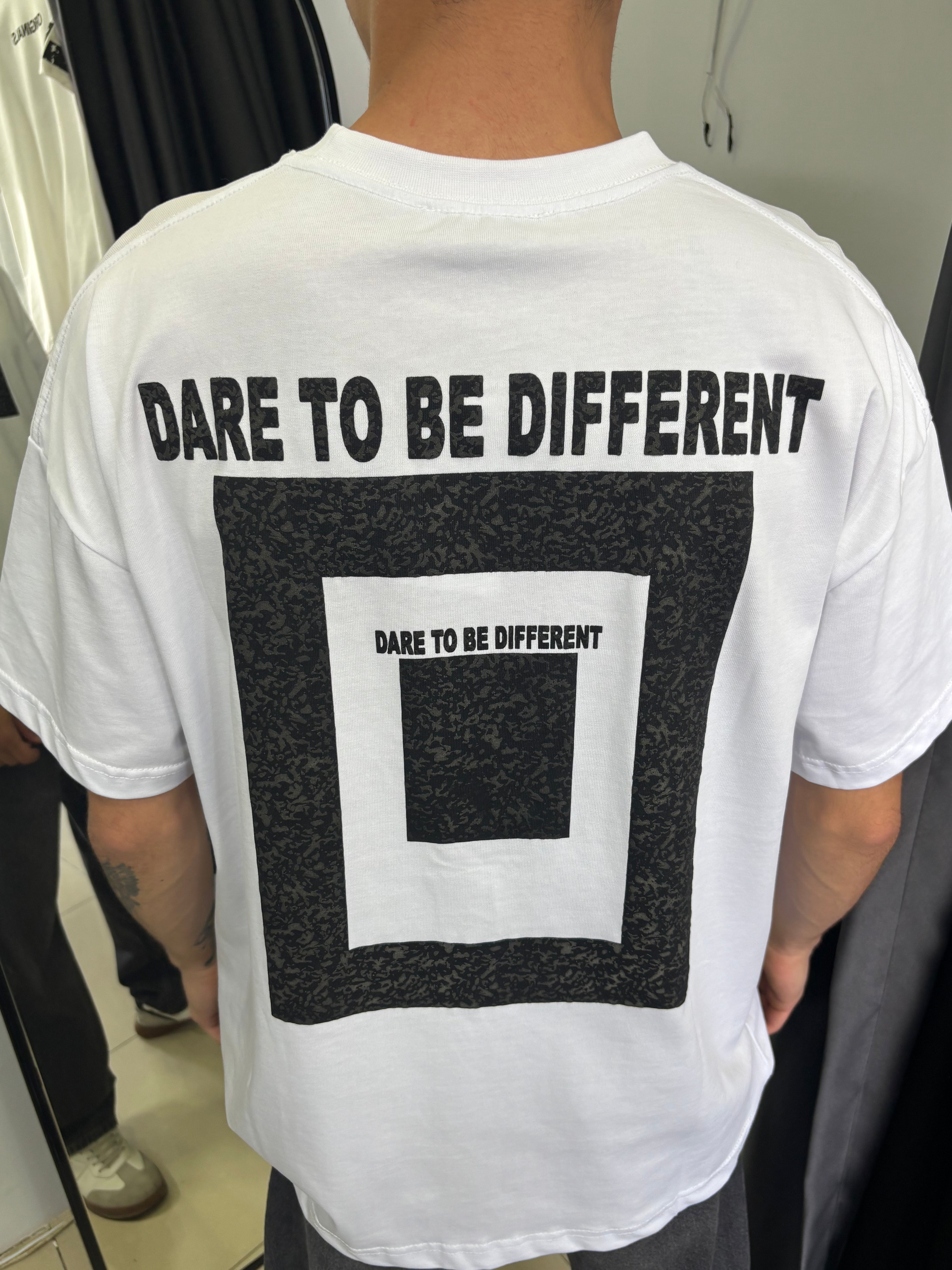Dıfferent Baskılı Oversize Tshirt