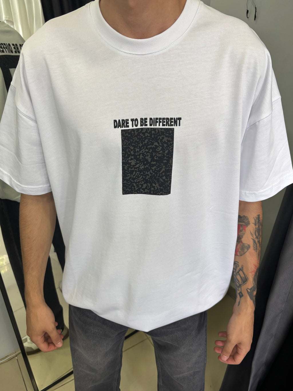 Dıfferent Baskılı Oversize Tshirt